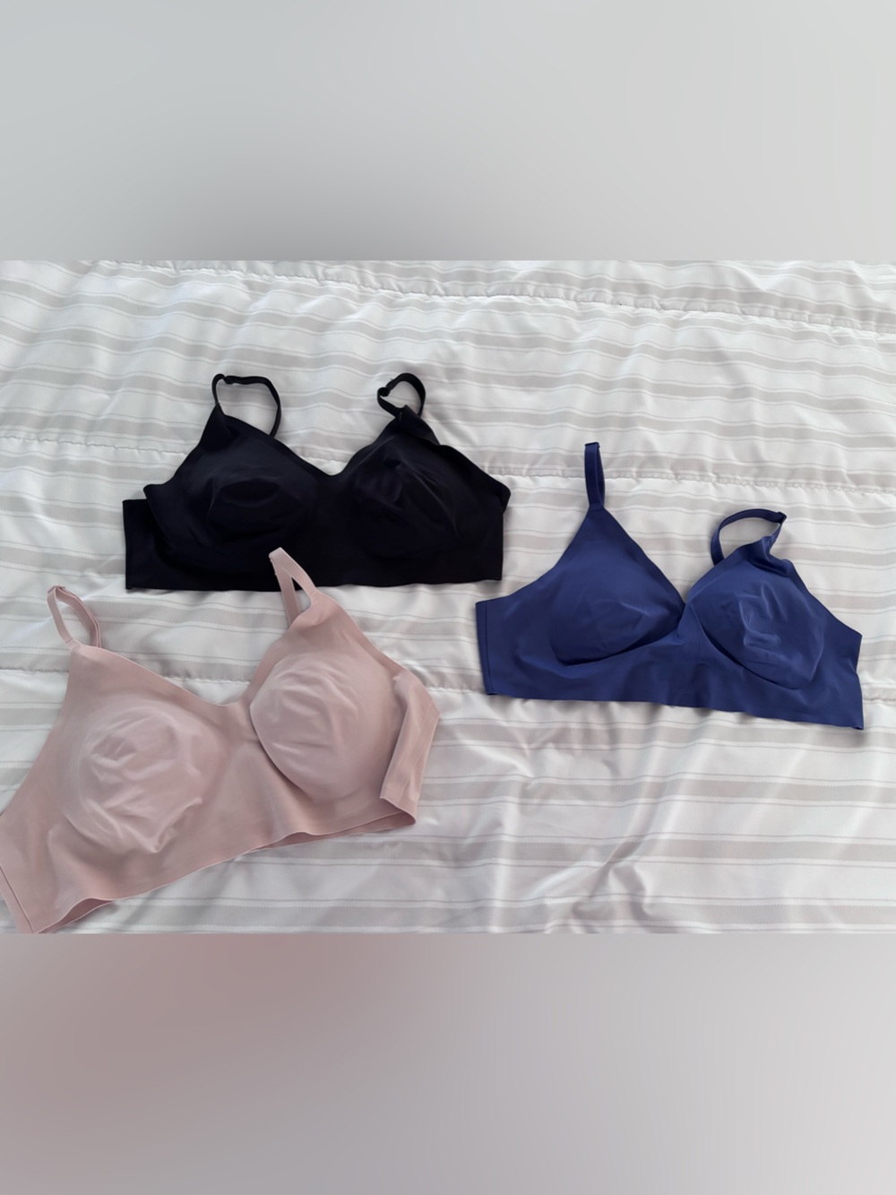 Set of 3 Reitmans R-Line Seamless Wireless Bra - Black, Blue, Nude - medium